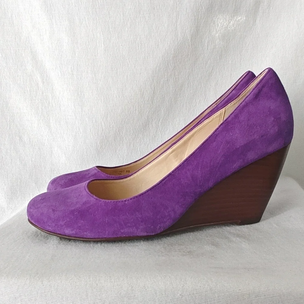 Cole Haan Air Lainey Wedge Pumps Purple Suede Round Toe Stacked Wood Heel 9B